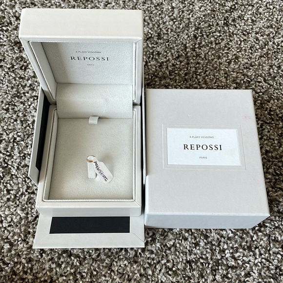 REPOSSI Mini Berbère 18K Rose Gold Huggie Earring - Picture 5 of 14